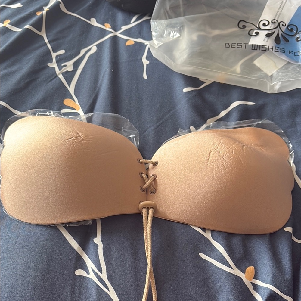 Nude sticky bra